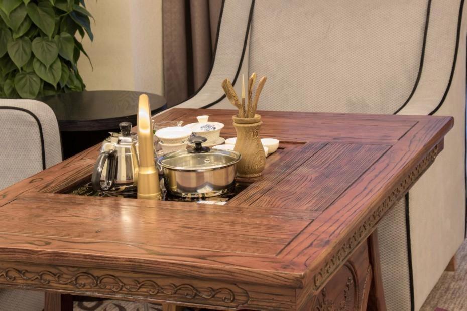 Lavande Hotel Luzhou Jiale Century City Екстериор снимка