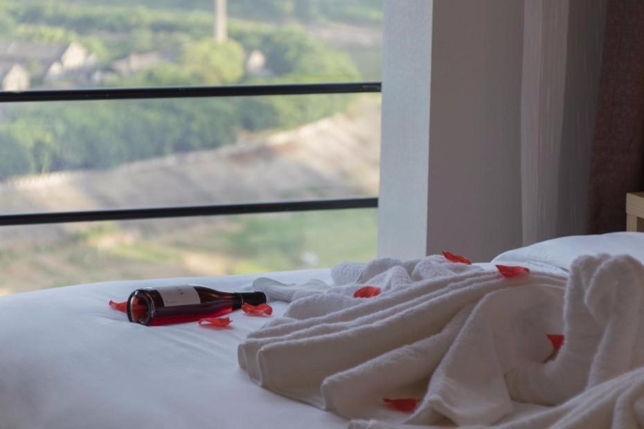 Lavande Hotel Luzhou Jiale Century City Екстериор снимка